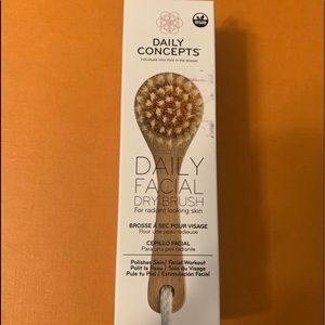 DAILY CONCEPTS DAILY FACIAL DRY BRUSH